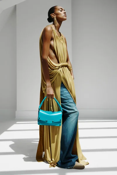 Look 15